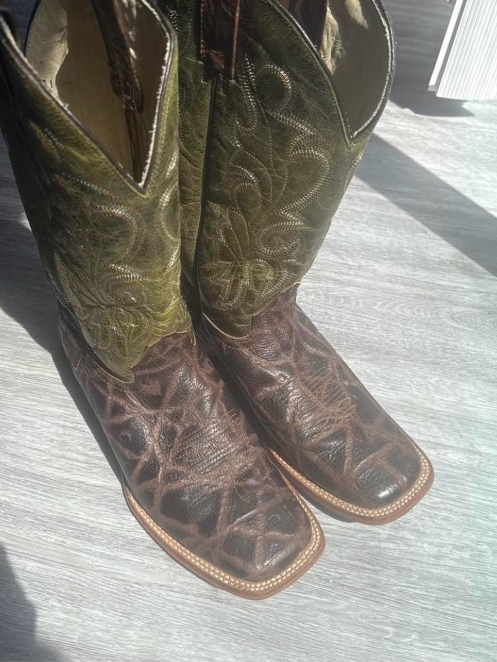 Two-Tone Green and Brown Western Cowboy Boots